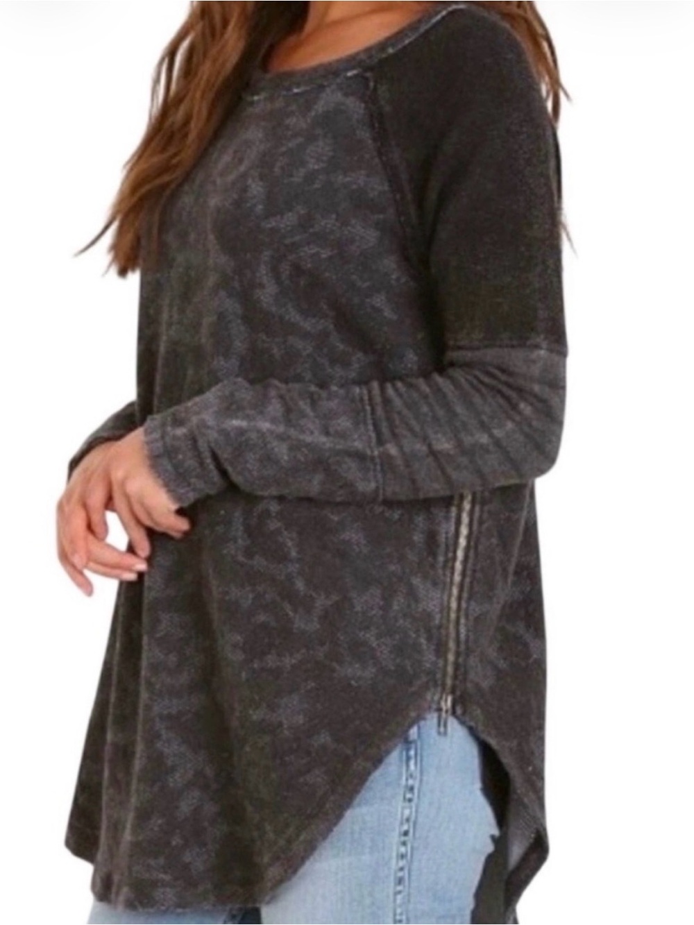 #1056 FREE PEOPLE Charcoal Bed of Roses Side-Zip Long Raglan Sleeve Tunic